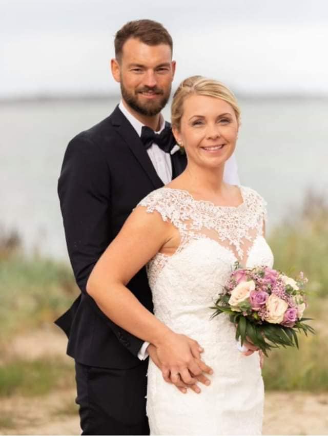 72428899 3022936264443026 3005236828019097600 N